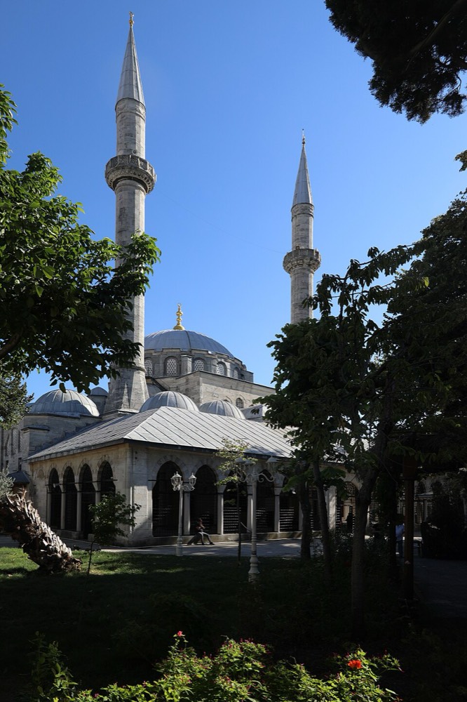 Atik Valide Mosque